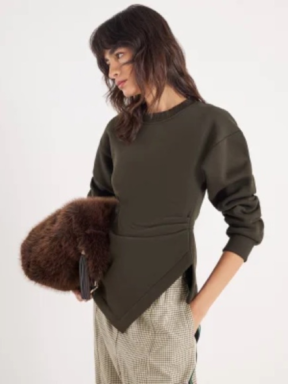 River Island Women's Olive Crewneck Asymmetric Hem Sweater